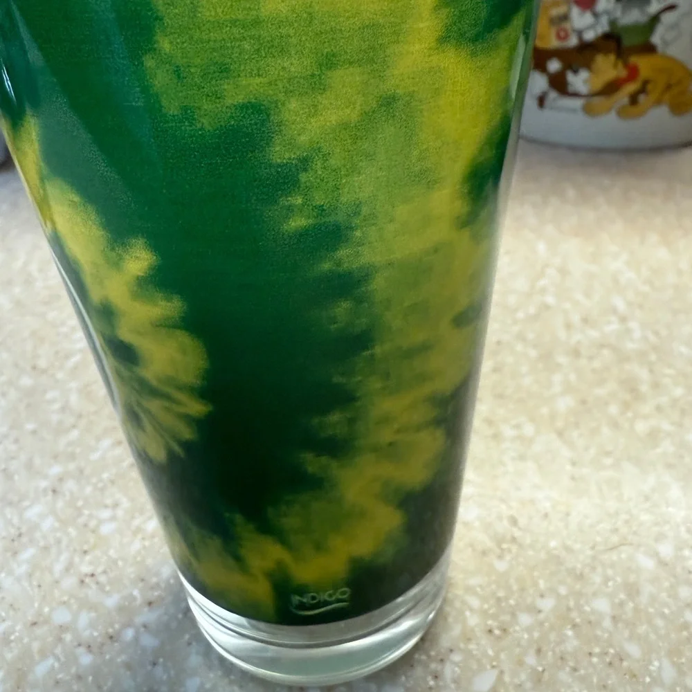 Oregon Ducks  U of O Green and Yellow Tie-Dye Glass with O Logo